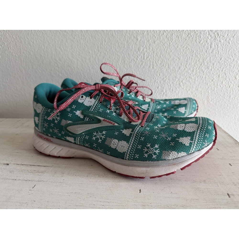 Brooks Revel 3 Run Merry Christmas Running Shoes Mens/Womens Sz 11.5